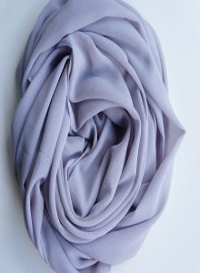 hijab mousseline gris